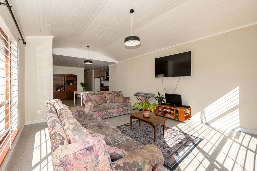 To Let 3 Bedroom Property for Rent in Townsend Estate Western Cape